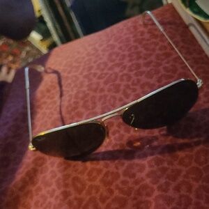 Ray-Ban Gold Frame Brown Lens Aviator Sunglasses